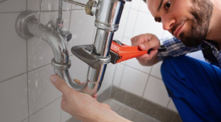 Expert burst pipe repair services in Elizabethton, TN